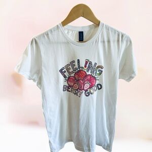 Hand-Pressed made "Feeling Berry Good" Graphic Tee - Size L, New